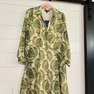 Skies are blue Dress size medium NWT